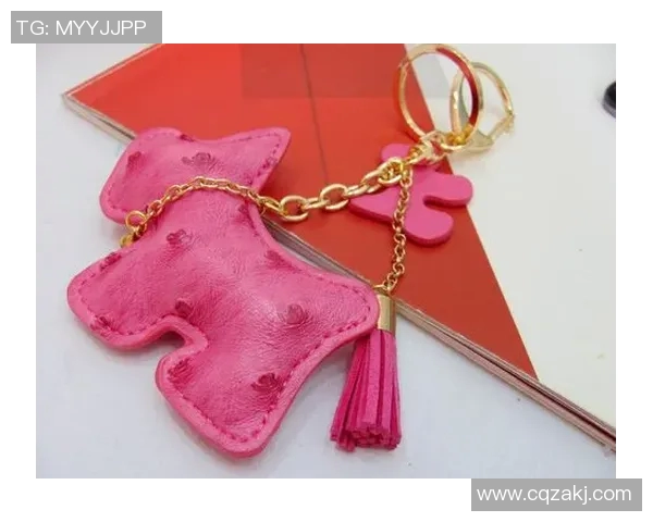 创意可爱球星小足球挂件潮流饰品点亮运动与时尚魅力