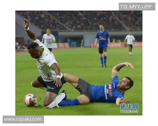 模仿足球巨星训练日常揭秘从动作到心态全面还原球场传奇 模仿足球巨星训练日常揭秘从动作到心态全面还原球场传奇